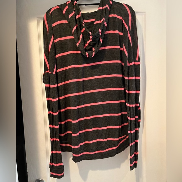 Brandy Melville Lightweight Striped Hoodie - Picture 4 of 4